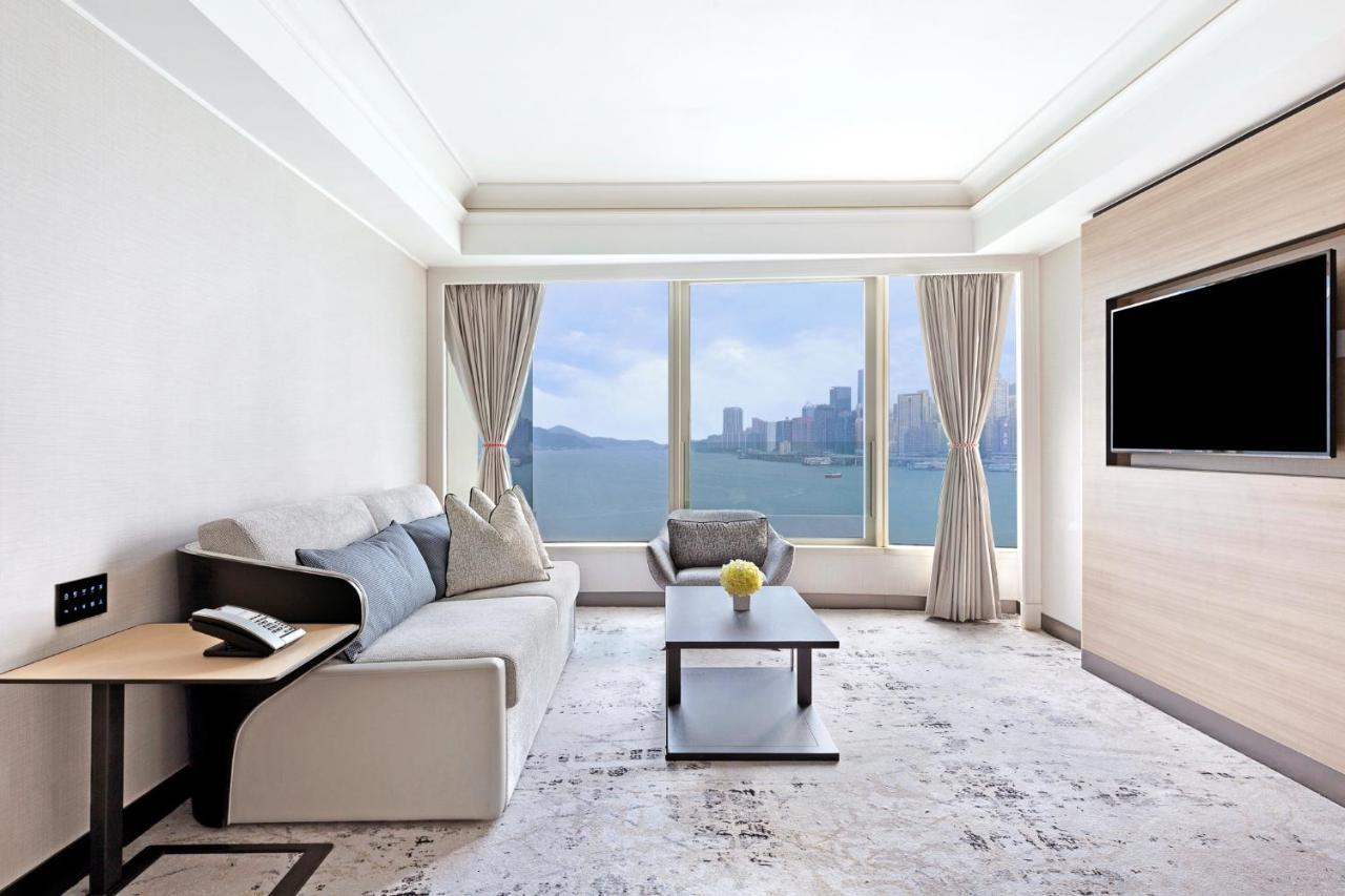 Harbour Grand Kowloon Hong Kong Exterior foto Living room of a suite