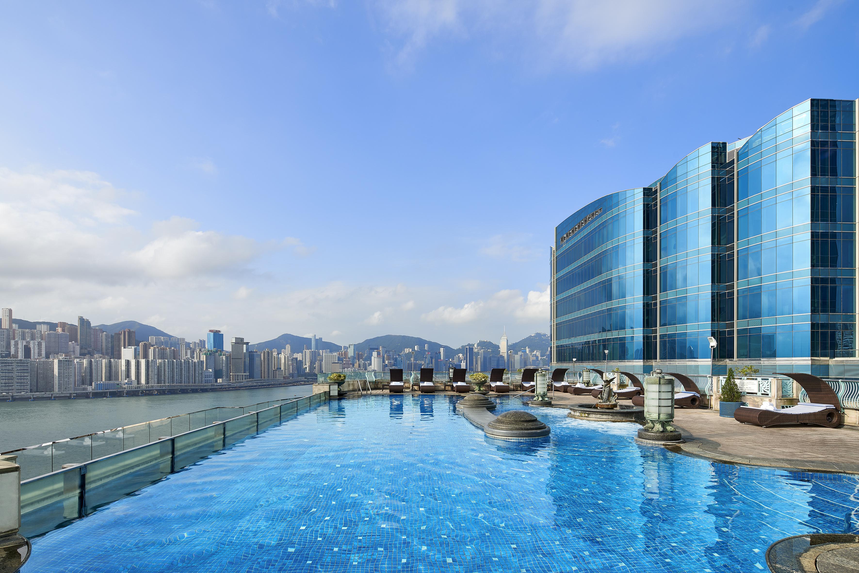 Harbour Grand Kowloon Hong Kong Exterior foto The Infinity Pool at The Mira Hong Kong